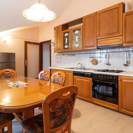 Apartments & Rooms Konoba Tomic Gornji Humac Chambre photo