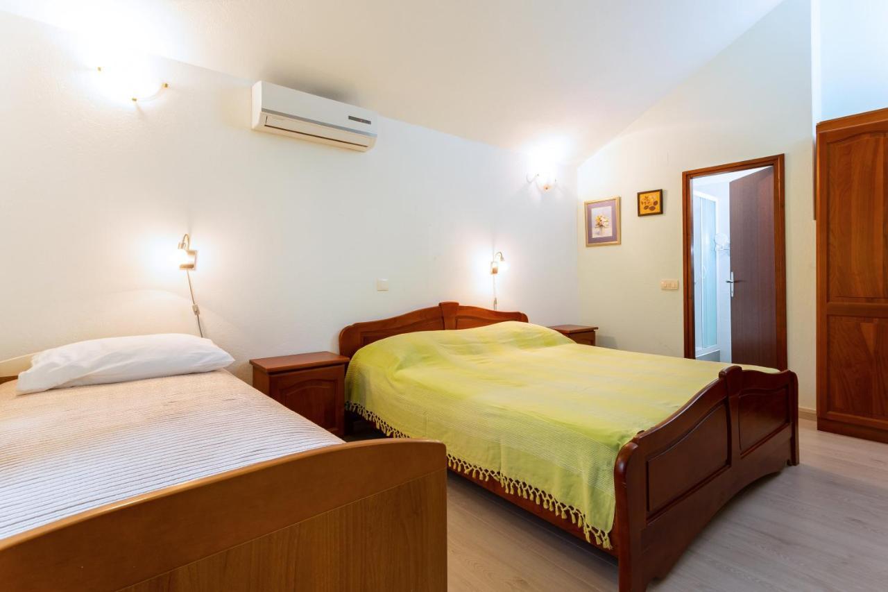 Apartments & Rooms Konoba Tomic Gornji Humac Extérieur photo