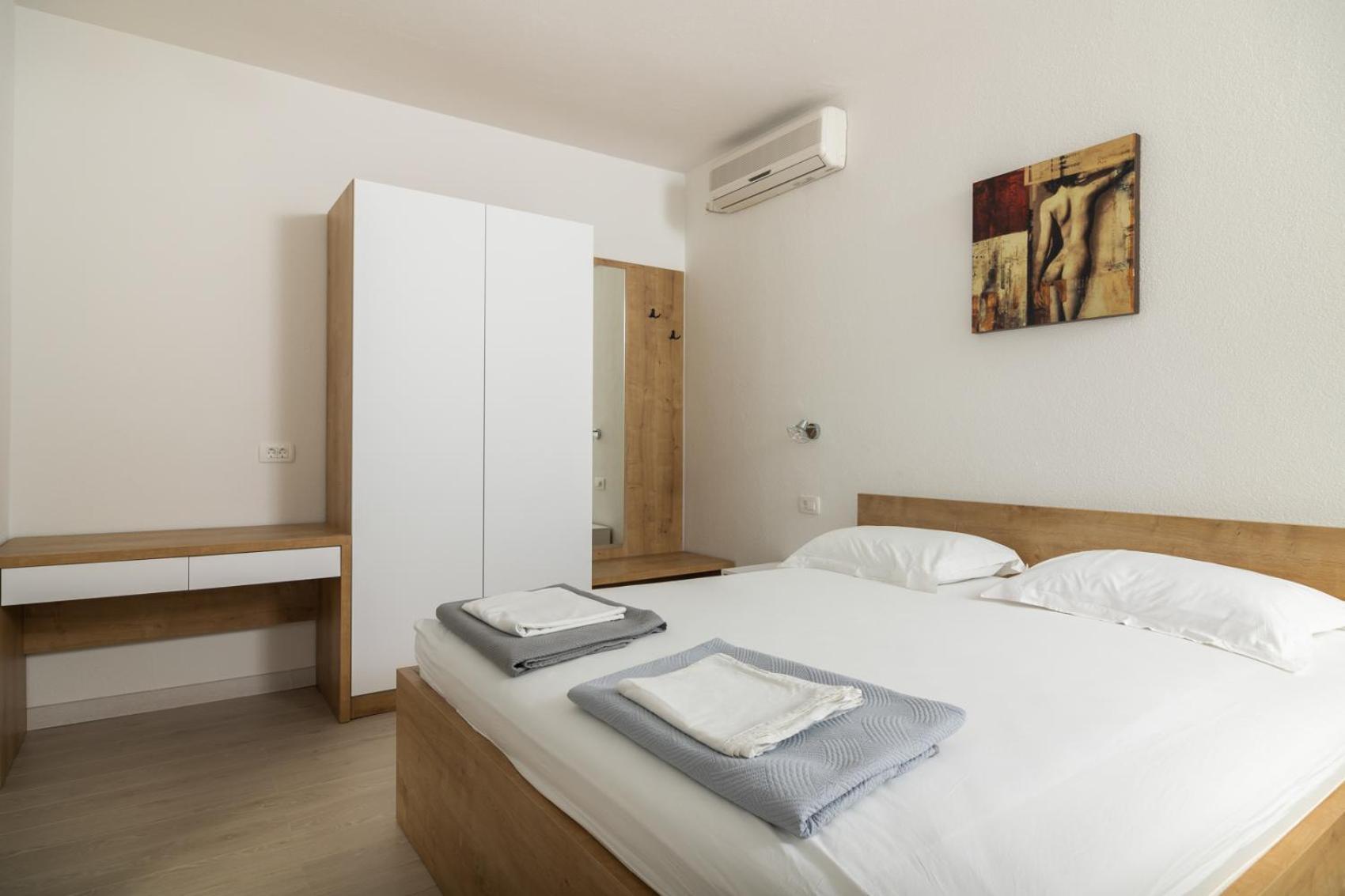 Apartments & Rooms Konoba Tomic Gornji Humac Chambre photo