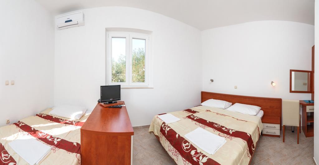 Apartments & Rooms Konoba Tomic Gornji Humac Extérieur photo
