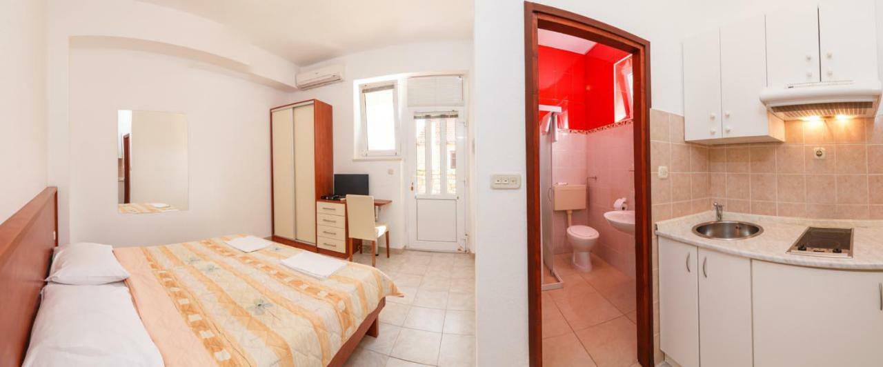 Apartments & Rooms Konoba Tomic Gornji Humac Extérieur photo